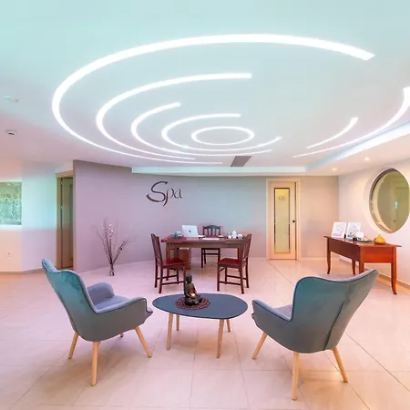 Kresten Royal Euphoria Kallithea (Rhodes)