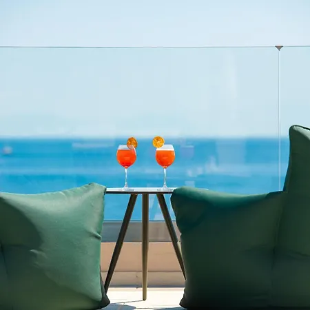 ذا كريستين رويال فيلاز آند سبا 5* Kallithéa